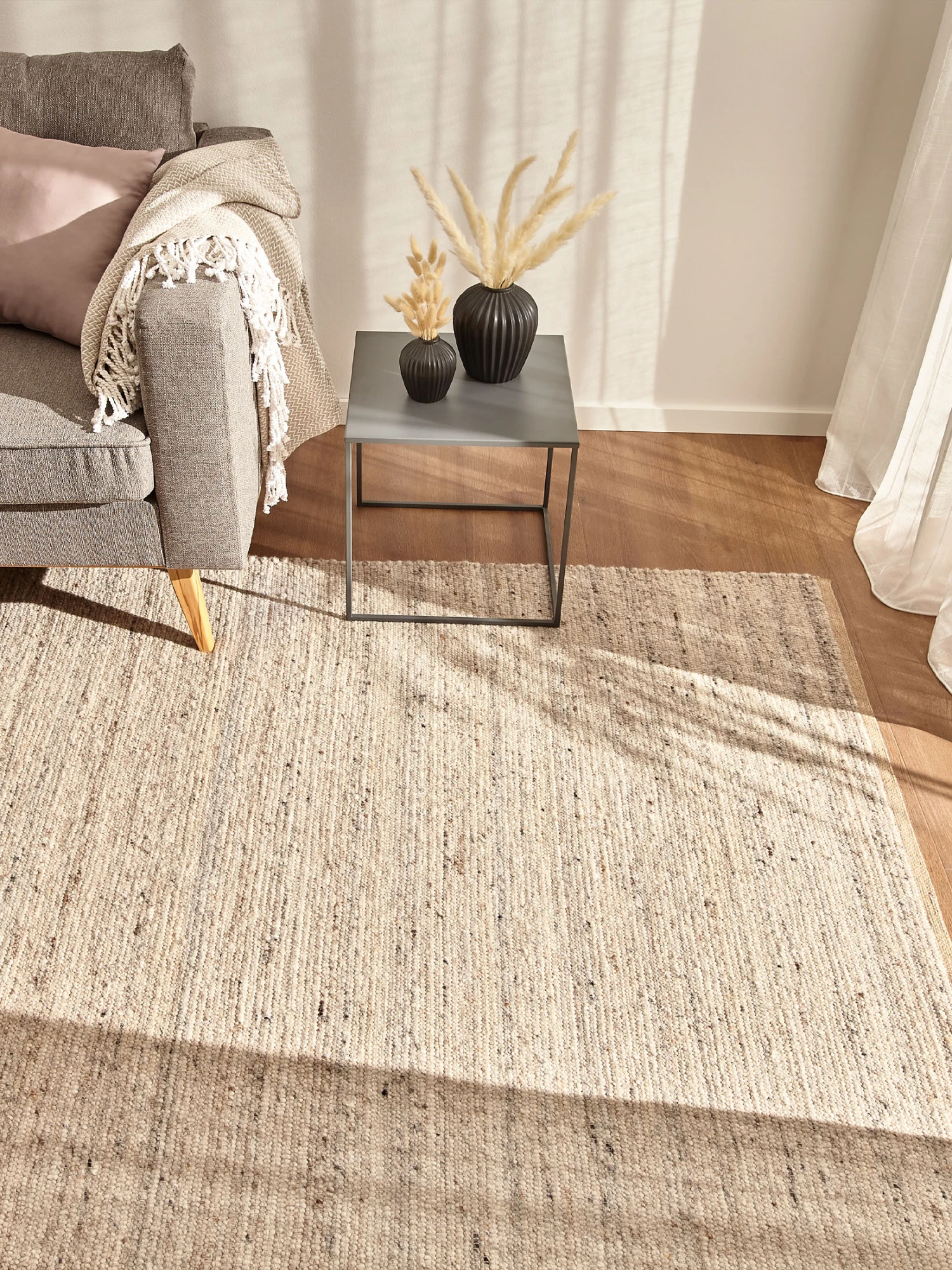 Woll-Teppich, Dunkelbeige 2 Woll-Teppich, Dunkelbeige