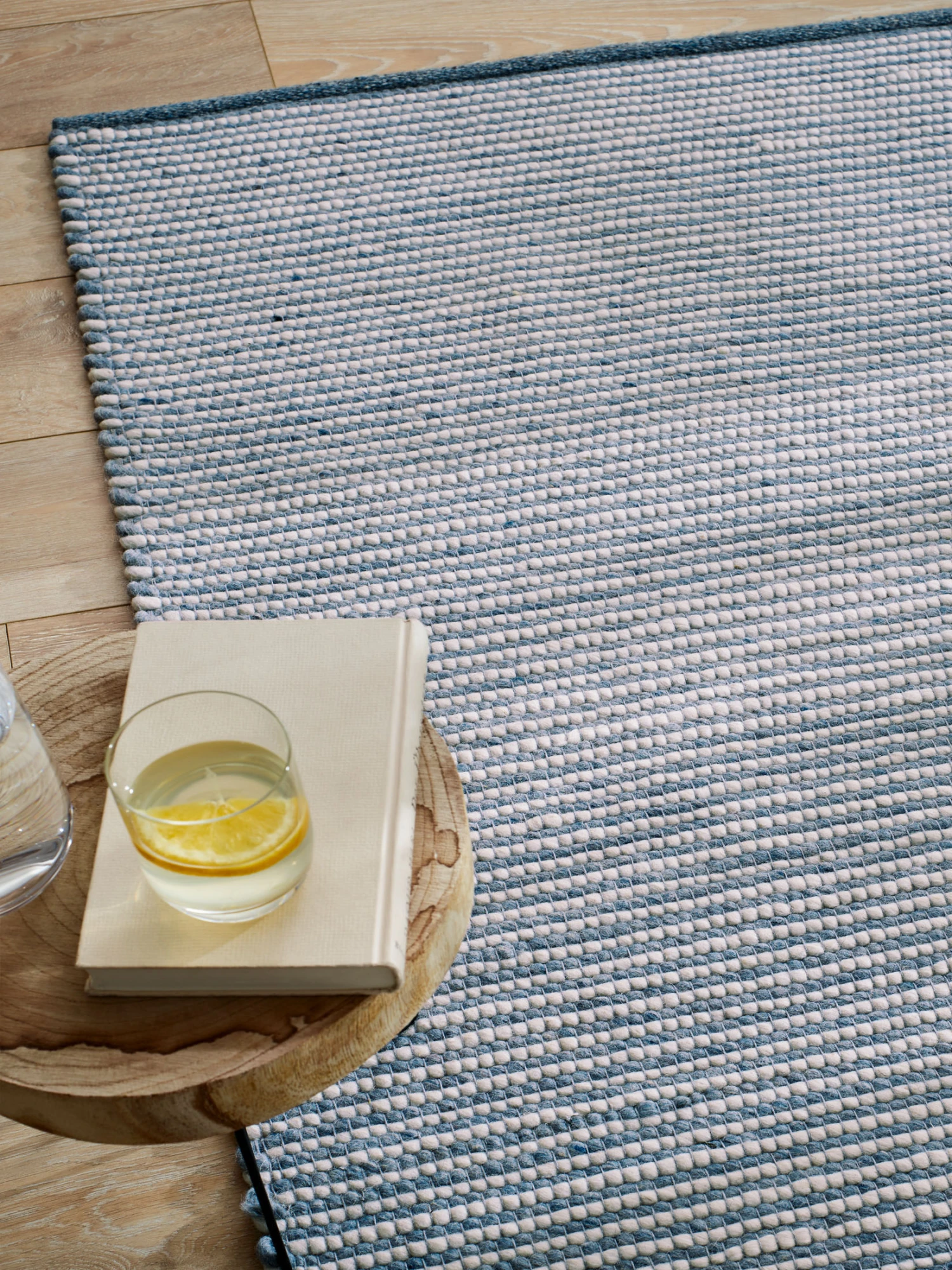 Woll-Teppich, Cloud Blue 4 Woll-Teppich, Cloud Blue – Bild 2