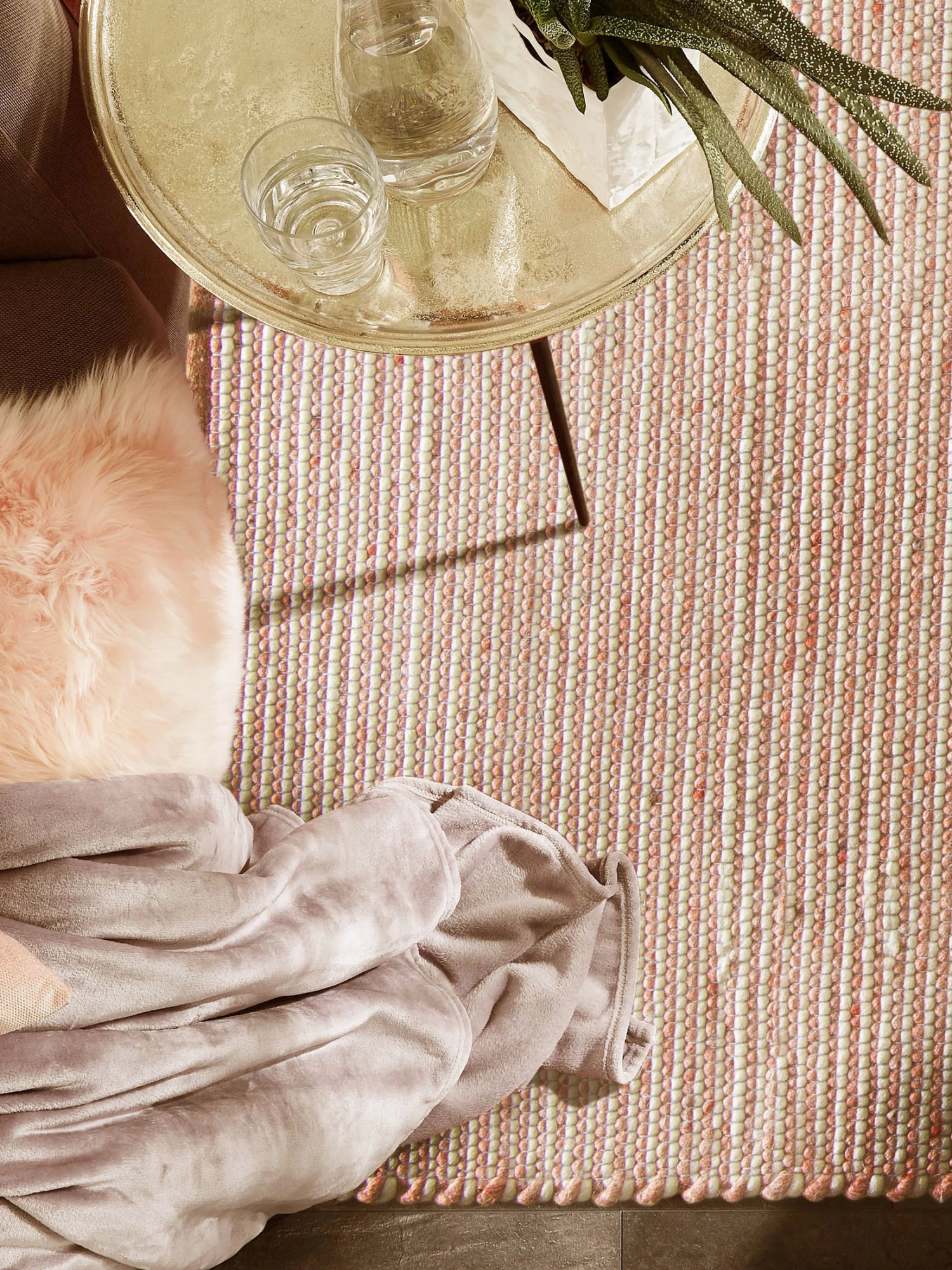 Woll-Teppich, Coral Red 3 Woll-Teppich, Coral Red